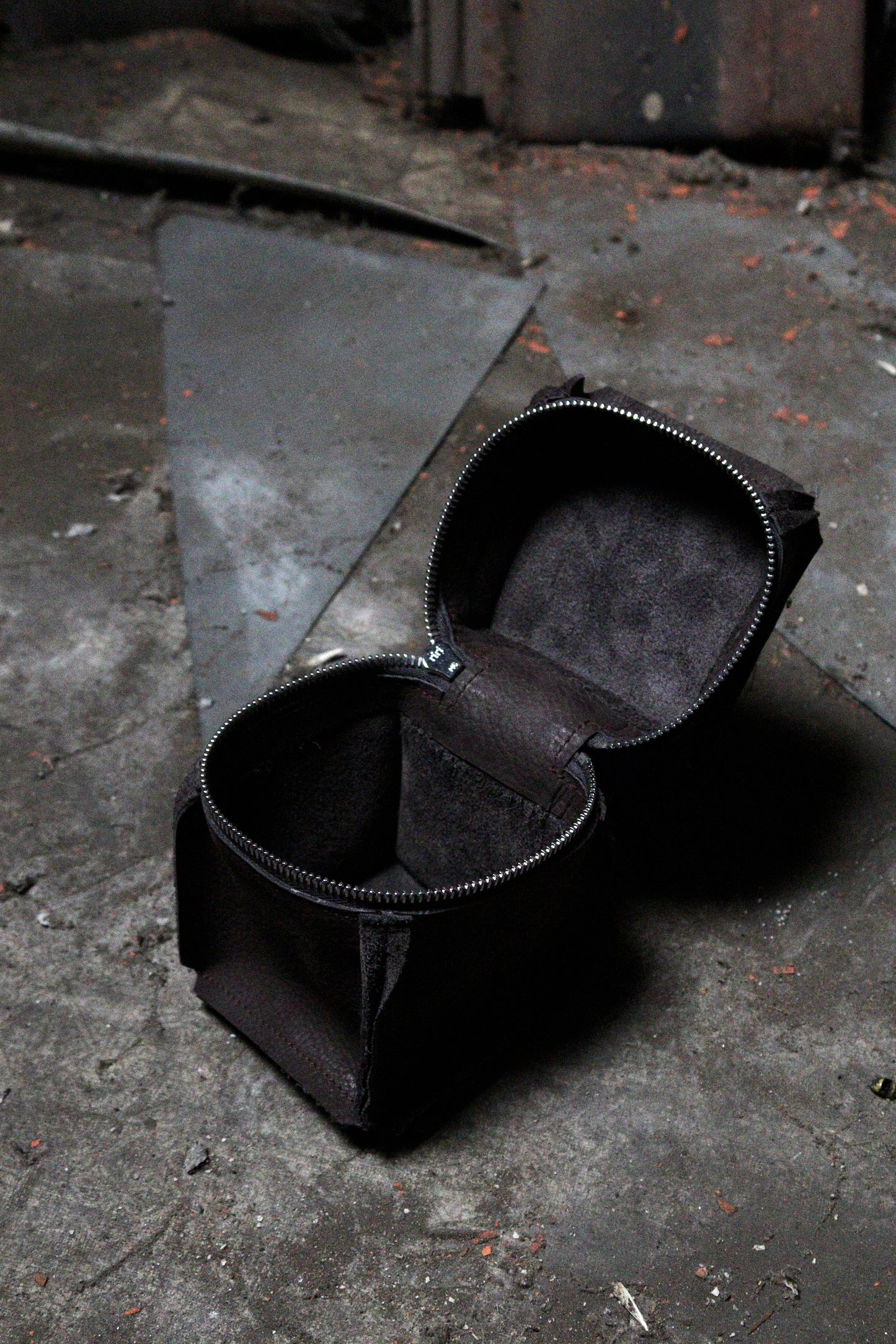 cubodial pouch