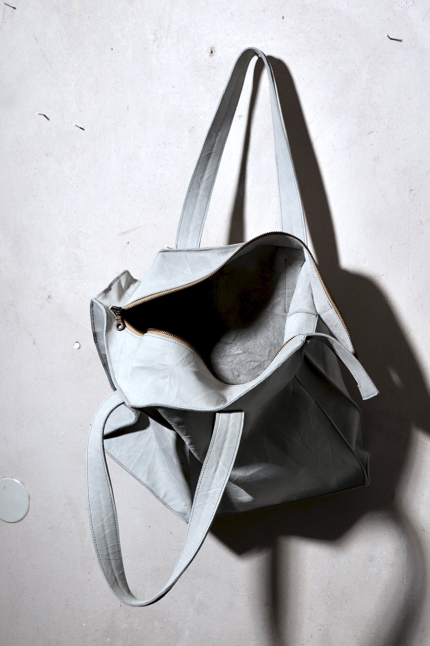 asymmetrical shopper