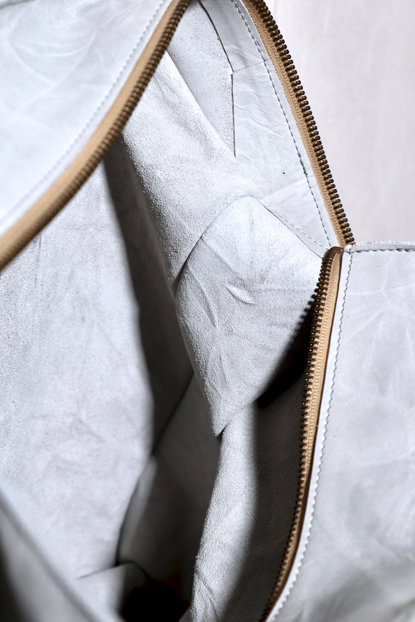 asymmetrical shopper
