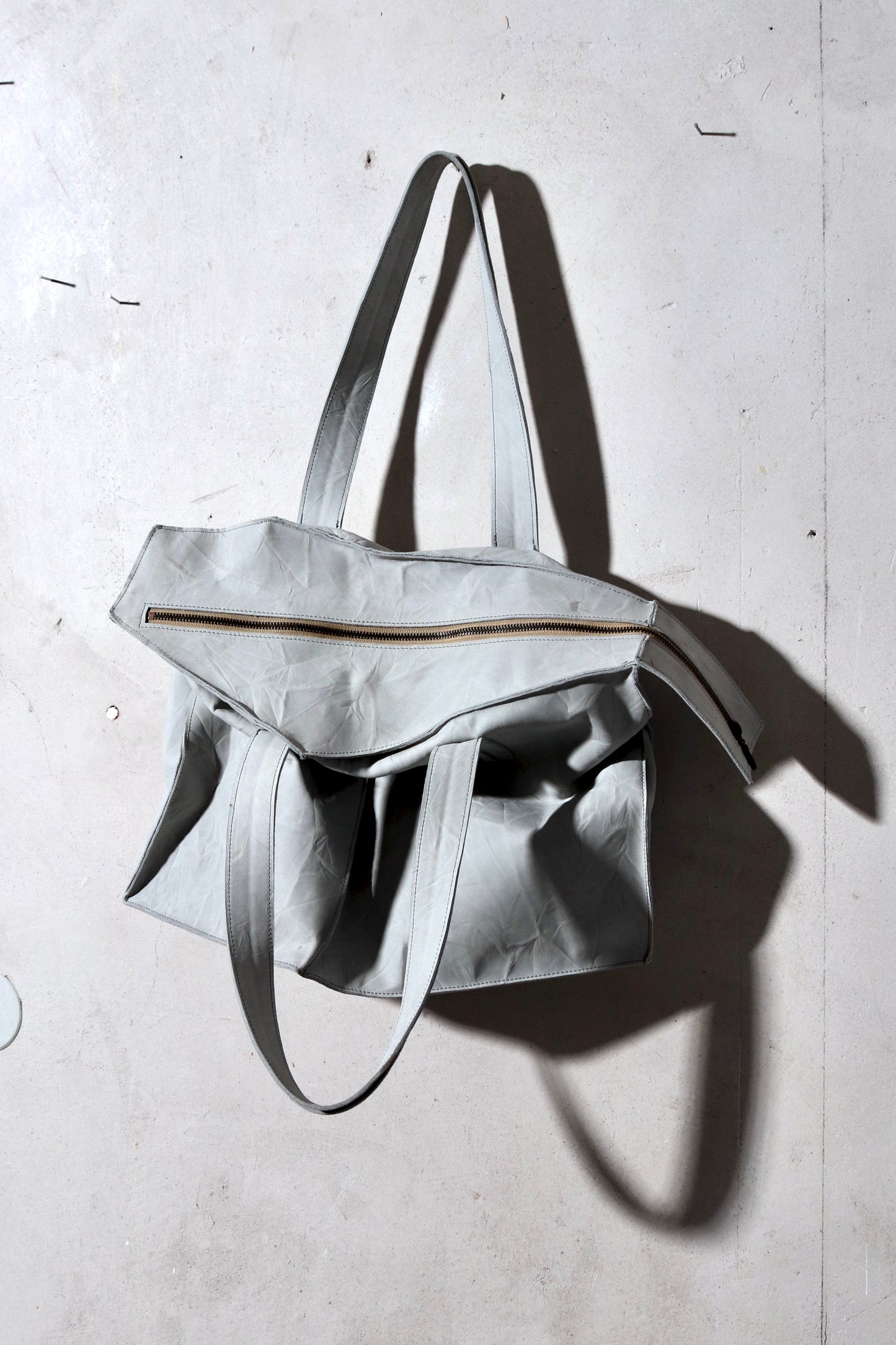 asymmetrical shopper