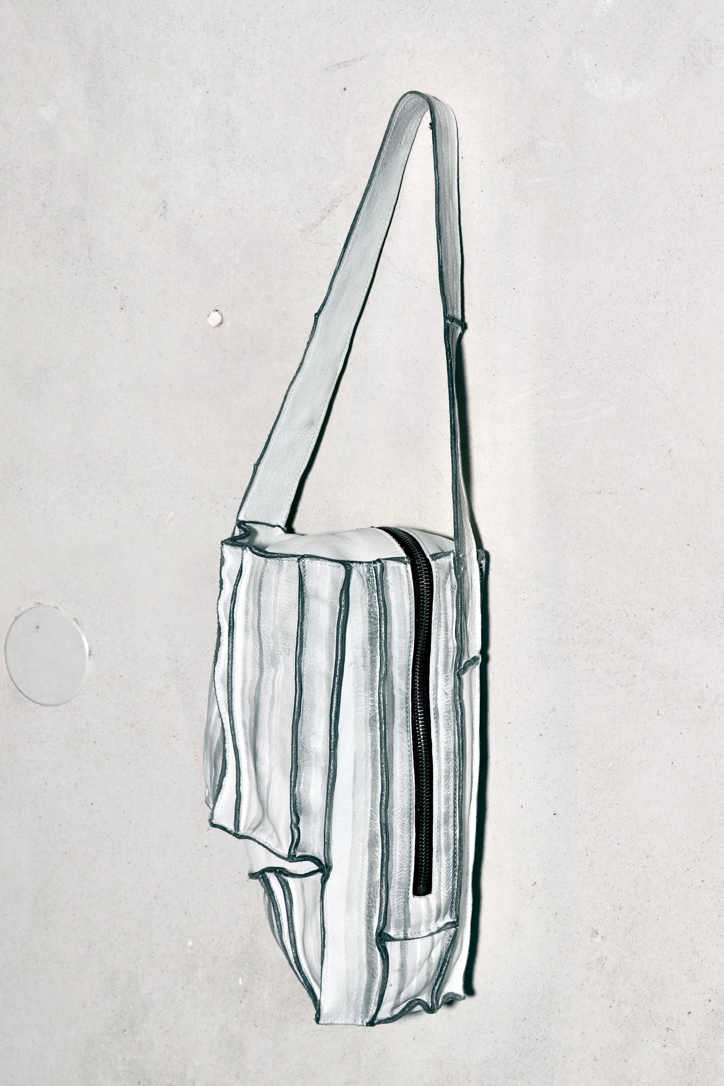 vertical crystal hand bag