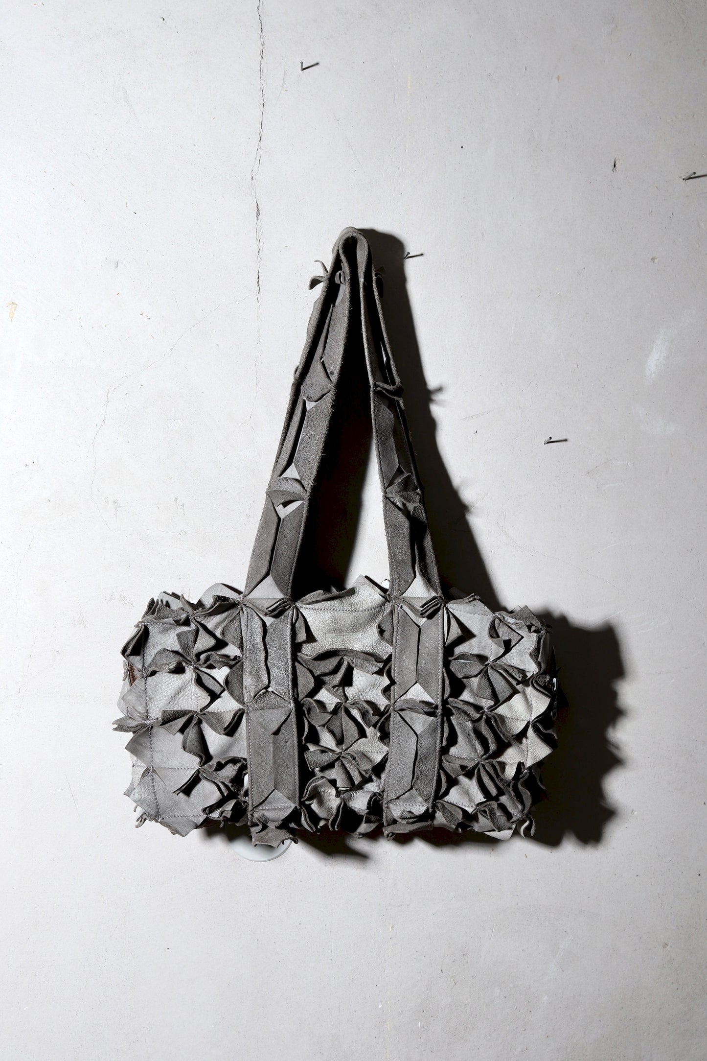cubic crystal shopper