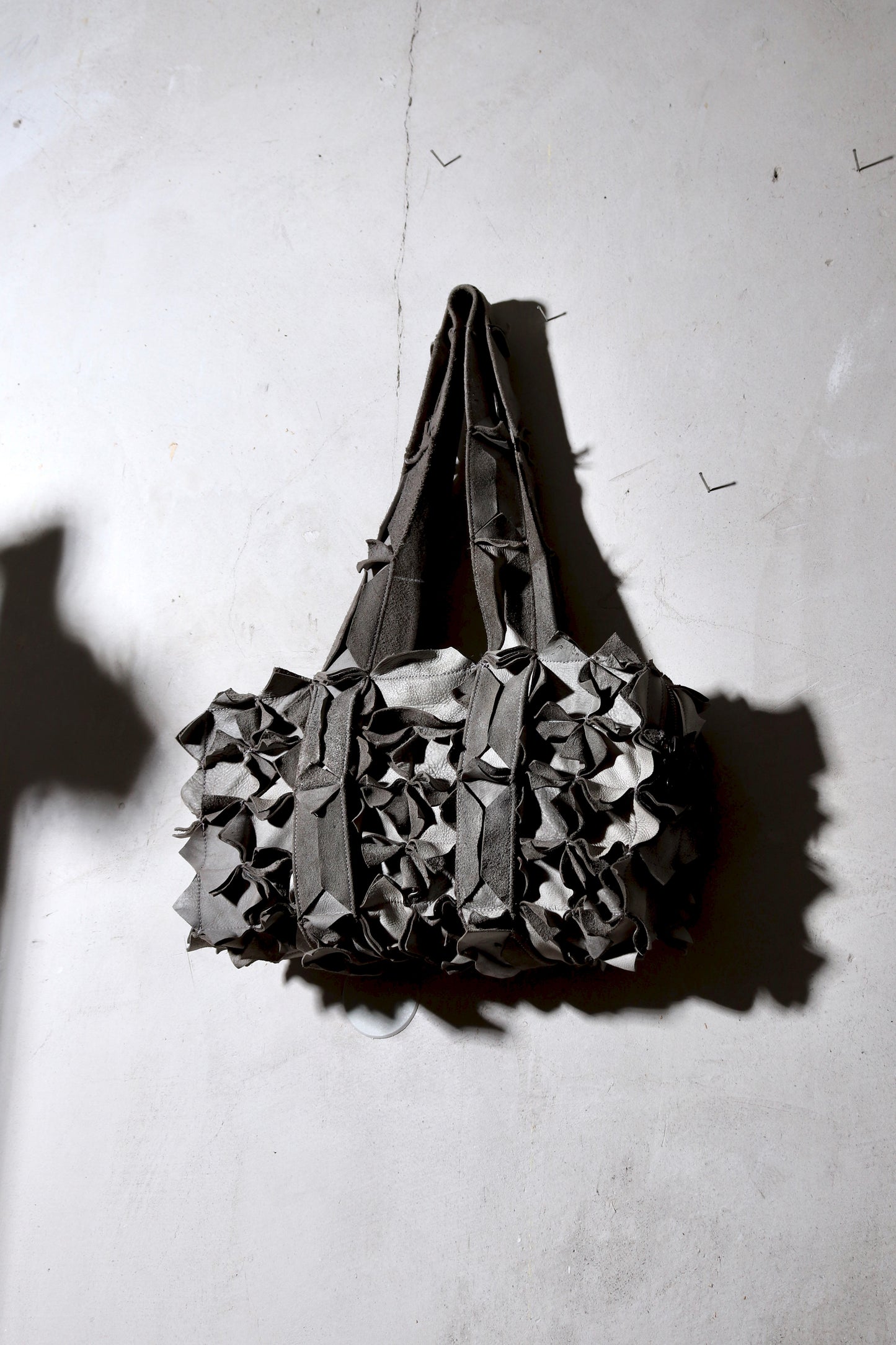 cubic crystal shopper