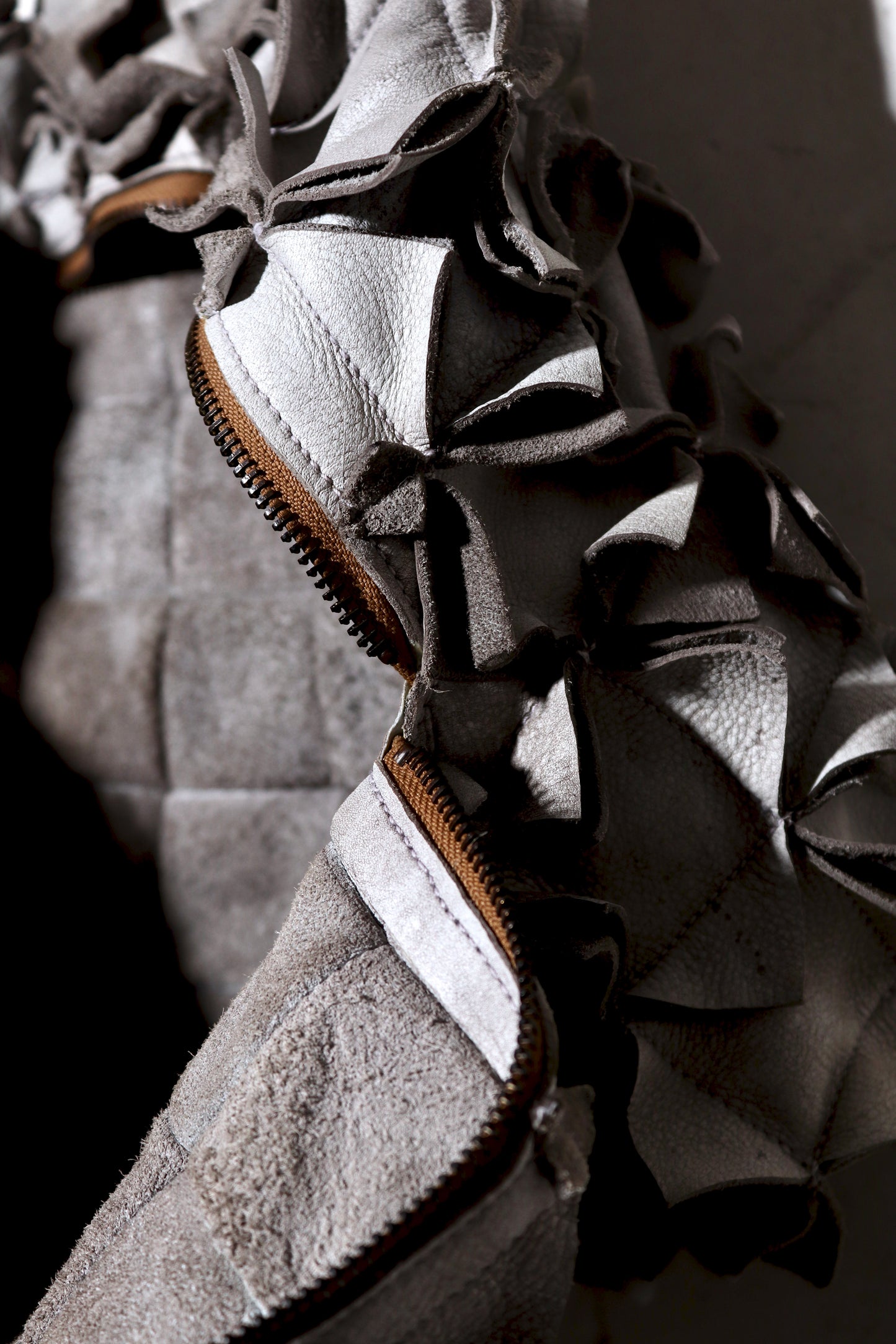 cubic crystal shopper
