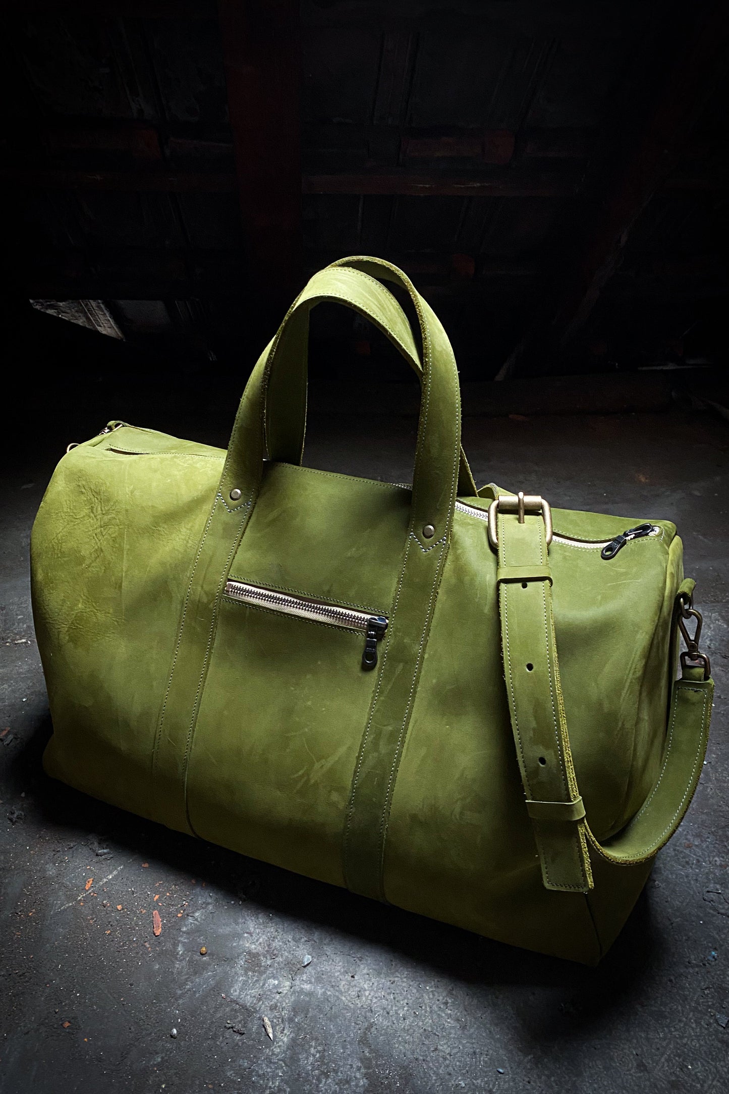 pull-up cowhide weekender